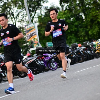 Runner Photo 4116326