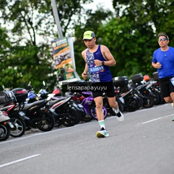 Runner Photo 4116335