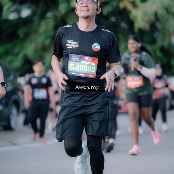 Runner Photo 4116350