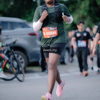 Runner Photo 4116352