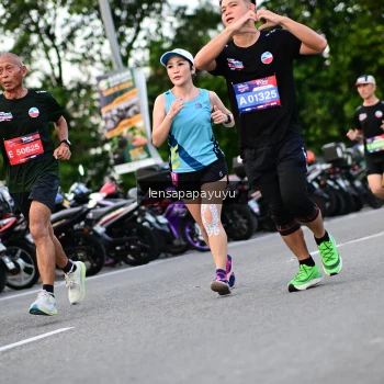 Runner Photo 4116357