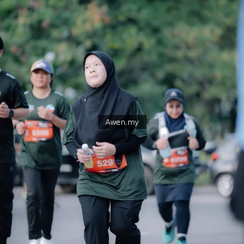 Runner Photo 4116360