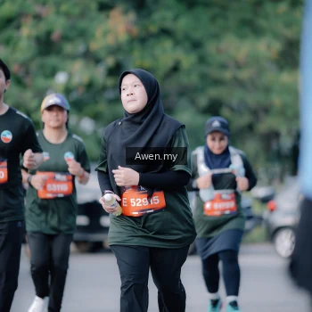 Runner Photo 4116367