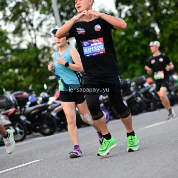 Runner Photo 4116368