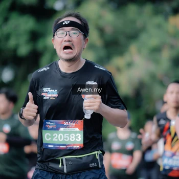 Runner Photo 4116371