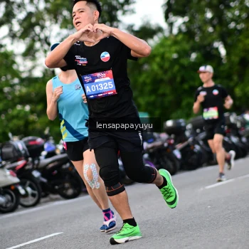 Runner Photo 4116375