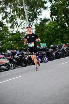 Runner Photo 4116379