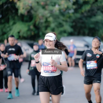 Runner Photo 4116389