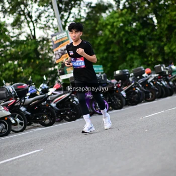 Runner Photo 4116401