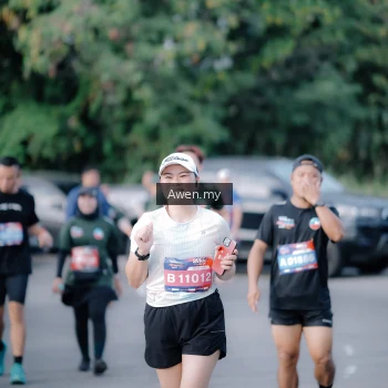 Runner Photo 4116403