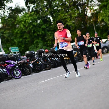 Runner Photo 4116412