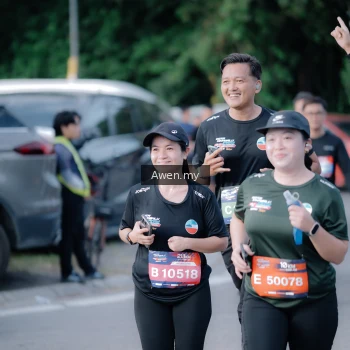 Runner Photo 4116415