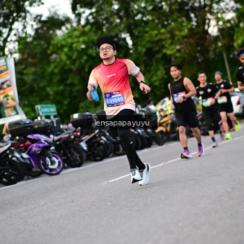 Runner Photo 4116416