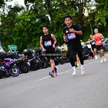 Runner Photo 4116420