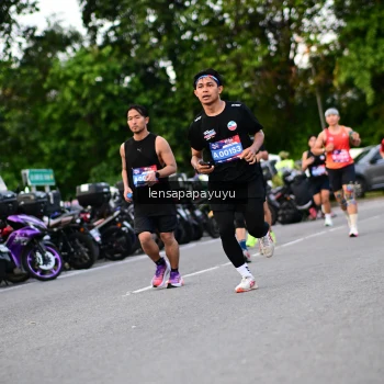 Runner Photo 4116427