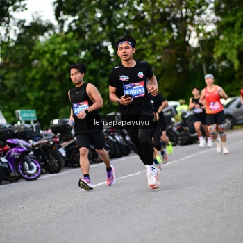 Runner Photo 4116431