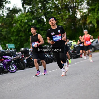 Runner Photo 4116432
