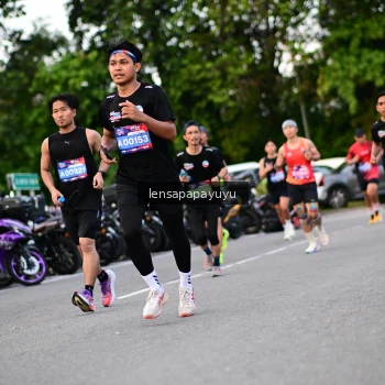 Runner Photo 4116446