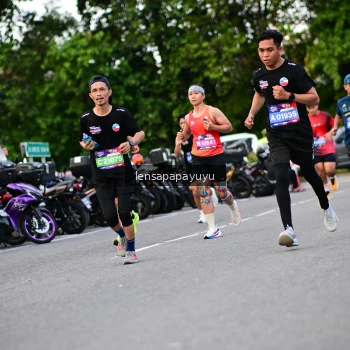 Runner Photo 4116452