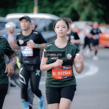 Runner Photo 4116453