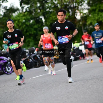 Runner Photo 4116459