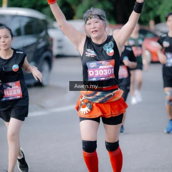 Runner Photo 4116467