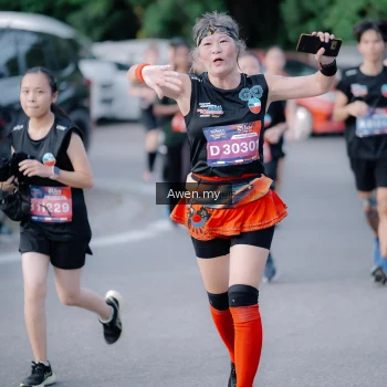 Runner Photo 4116470