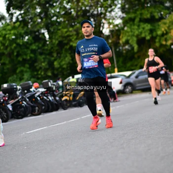 Runner Photo 4116477