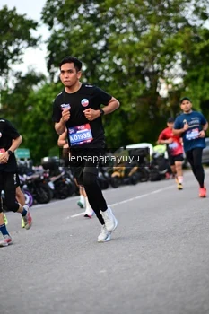 Runner Photo 4116482