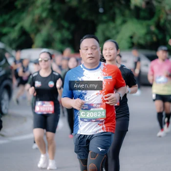 Runner Photo 4116484