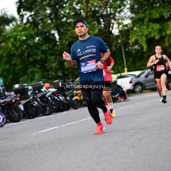 Runner Photo 4116488