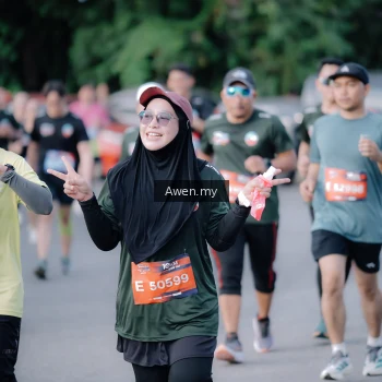 Runner Photo 4116493