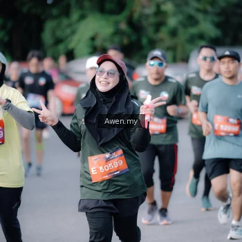 Runner Photo 4116494