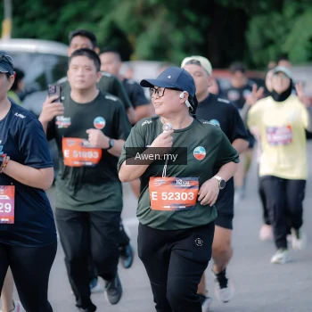 Runner Photo 4116500