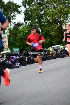 Runner Photo 4116502