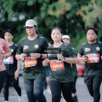 Runner Photo 4116513