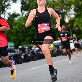 Runner Photo 4116518