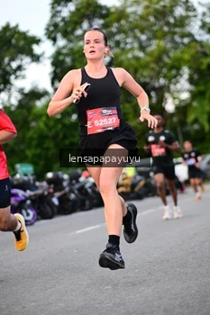 Runner Photo 4116523