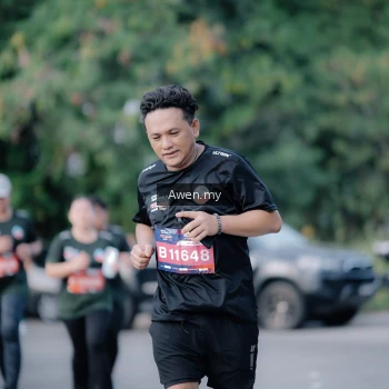 Runner Photo 4116525