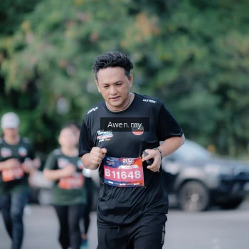 Runner Photo 4116533