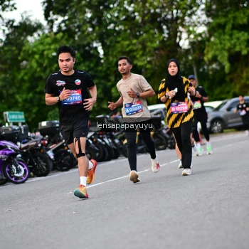 Runner Photo 4116549