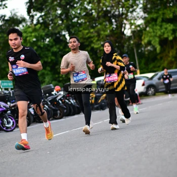 Runner Photo 4116550
