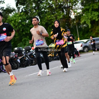 Runner Photo 4116555