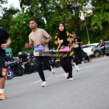 Runner Photo 4116557