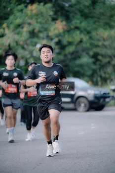 Runner Photo 4116560