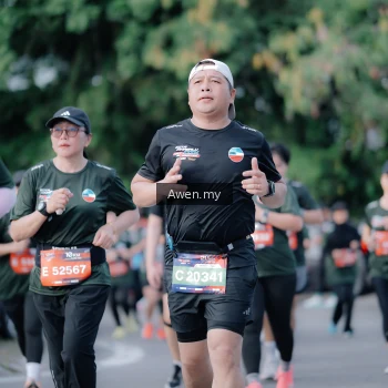Runner Photo 4116562