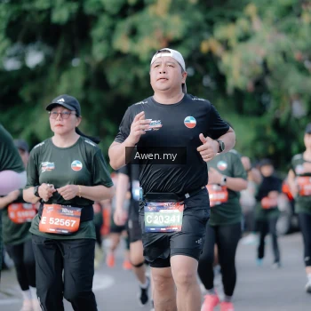 Runner Photo 4116563