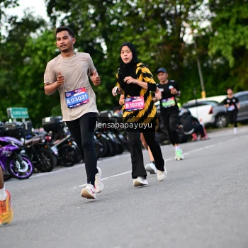 Runner Photo 4116565
