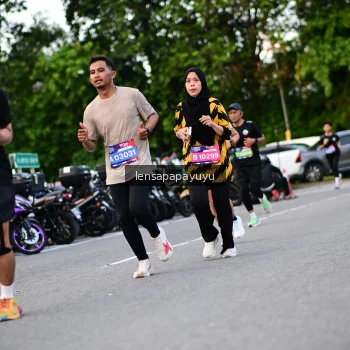 Runner Photo 4116572