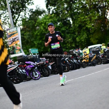 Runner Photo 4116573